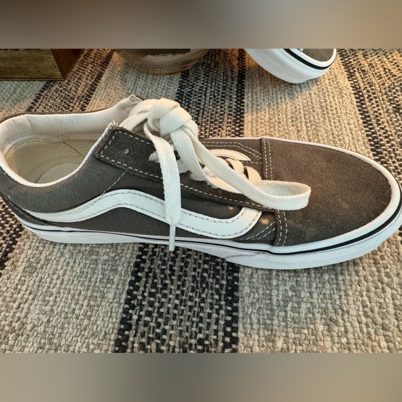 Vans Old Skool, size women’s 6.5, gray - Picture 6 of 9